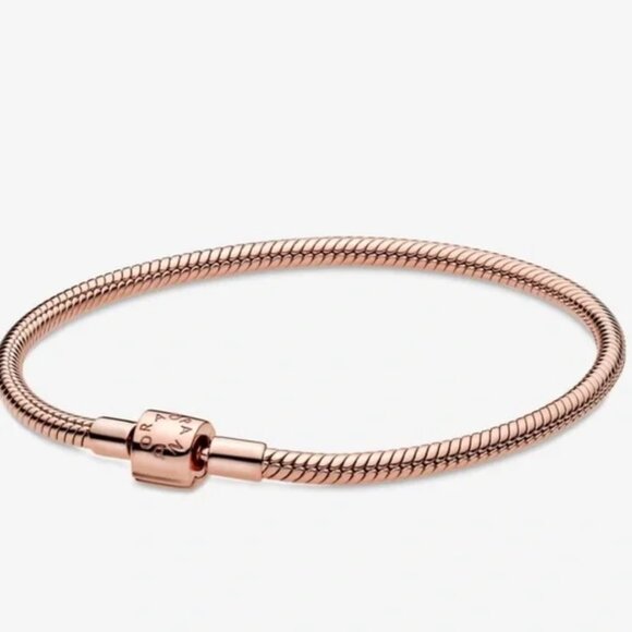 NWT Rose Gold Pandora Bracelet - Size 6.3 - Picture 2 of 7